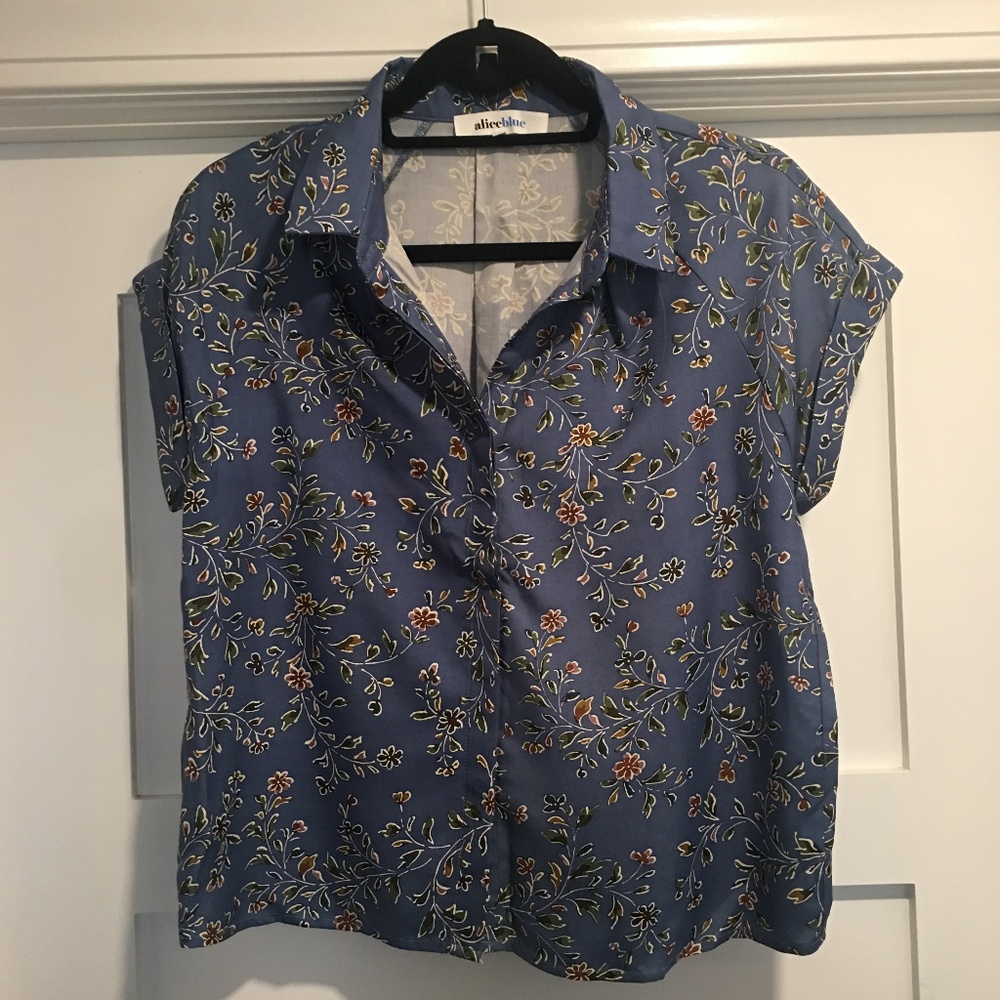 Alice Blue silk floral button down - Medium